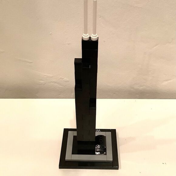 LEGO 21000 WILLIS AKA SEARS TOWER (2008) - 1st EDITION RETIRED ULTRA RARE - Picture 4 of 7